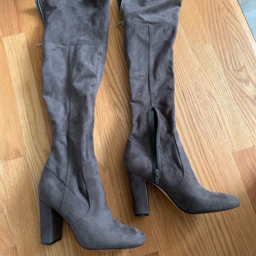 To the knee boots